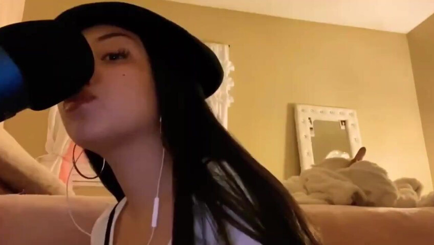 Kaitlynn Rhenea ASMR - Sweet kisses compilation