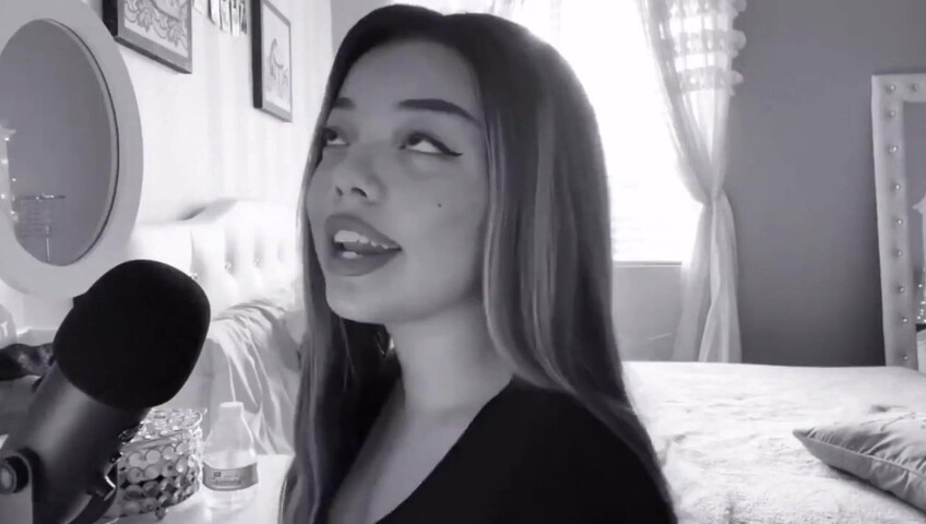 Kaitlynn Rhenea ASMR - Sweet kisses compilation