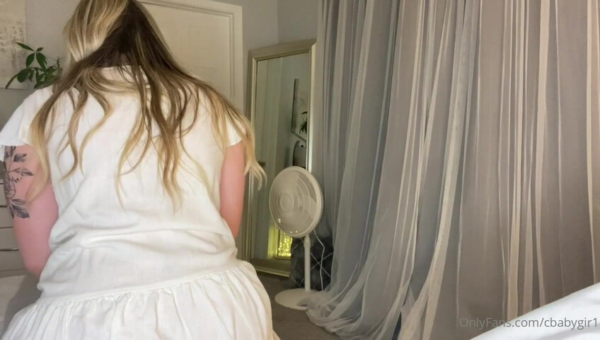 Miss Cassi ASMR - horny massage therapist makes you feel good