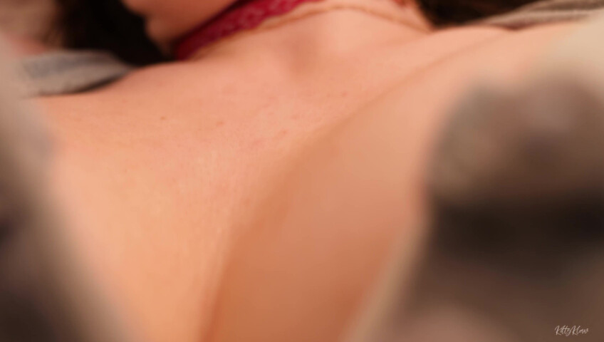 KittyKlaw ASMR - 31 Jan 2026 - Girlfriend Roleplay | Kissing & Body Touching Sounds