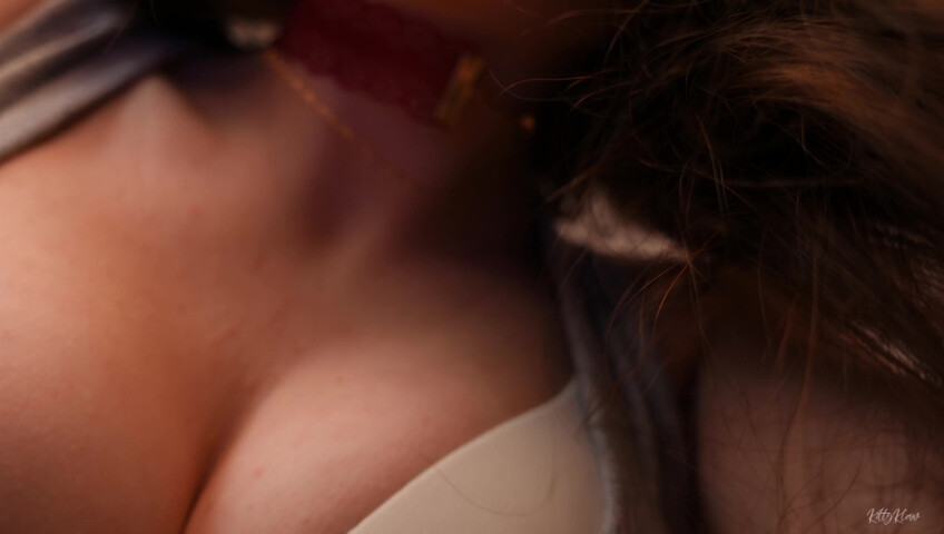 KittyKlaw ASMR - 31 Jan 2026 - Girlfriend Roleplay | Kissing & Body Touching Sounds