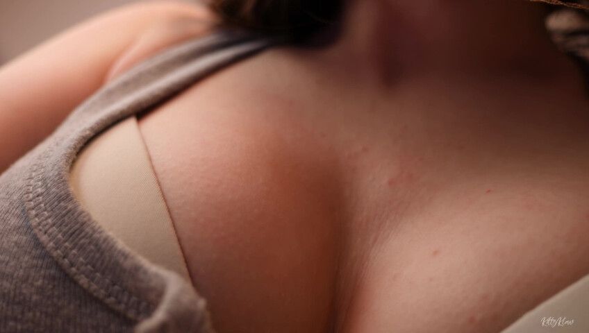 KittyKlaw ASMR - 31 Jan 2026 - Girlfriend Roleplay | Kissing & Body Touching Sounds