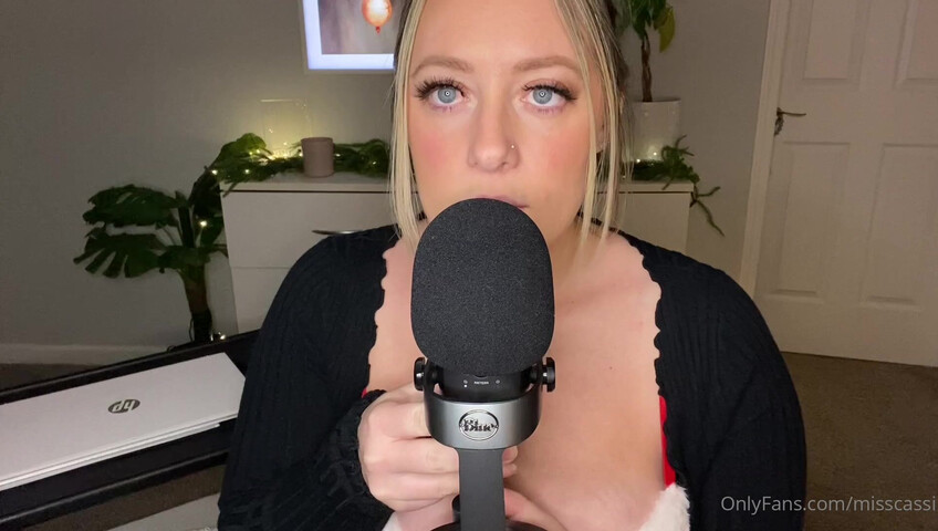 Miss Cassi - Unintelligible Whispers & Mouth Sounds Merry Christmas Eve [OBG]