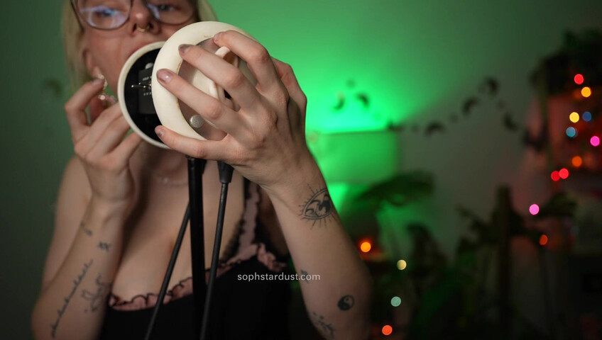 Soph Stardust ASMR - Ear licking, Kissing, Touching, Wet & Dry, Top Scratching