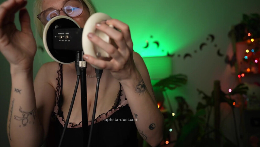 Soph Stardust ASMR - Ear licking, Kissing, Touching, Wet & Dry, Top Scratching