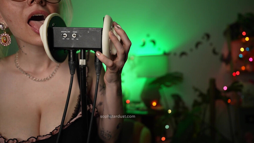 Soph Stardust ASMR - Ear licking, Kissing, Touching, Wet & Dry, Top Scratching