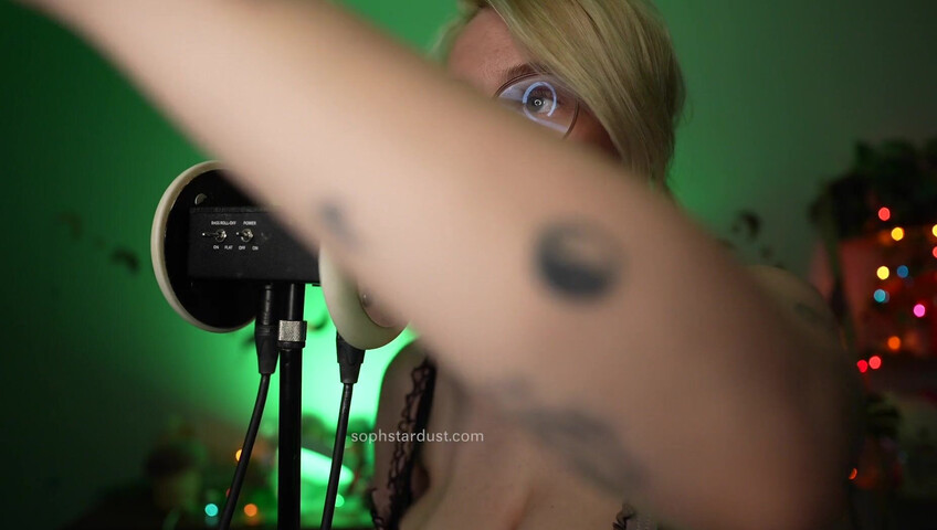 Soph Stardust ASMR - Ear licking, Kissing, Touching, Wet & Dry, Top Scratching