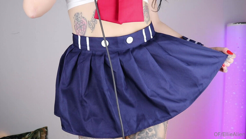 Ellie Alien - ASMR (Anime Girl) Ear Licking & Lollipop Licking