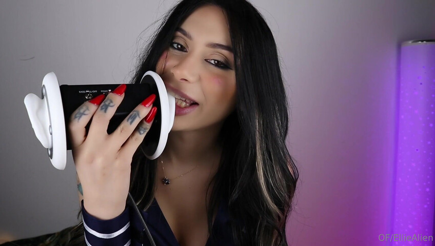 Ellie Alien - ASMR (Anime Girl) Ear Licking & Lollipop Licking