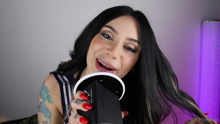 Ellie Alien - ASMR (Anime Girl) Ear Licking & Lollipop Licking