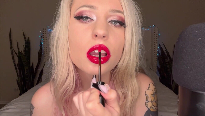 AriLove - Sexy Mouth Fetish ASMR