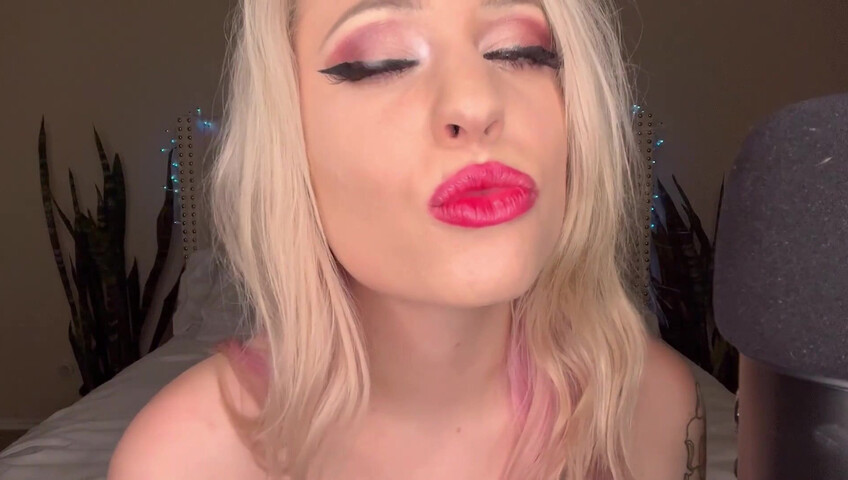 AriLove - Sexy Mouth Fetish ASMR