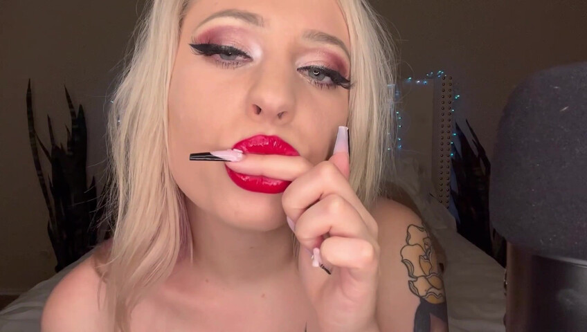 AriLove - Sexy Mouth Fetish ASMR