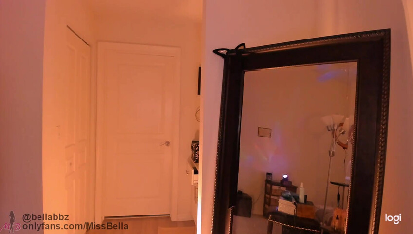 Bella Brookz - Hairstylist Roleplay ASMR