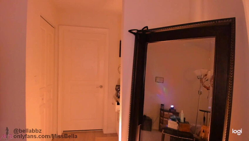 Bella Brookz - Hairstylist Roleplay ASMR