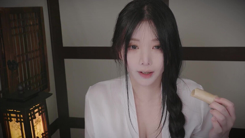 ASMR Yoon Ying - 15 Feb 2026 - A Night with the Innocent Young Lady (Roleplay)
