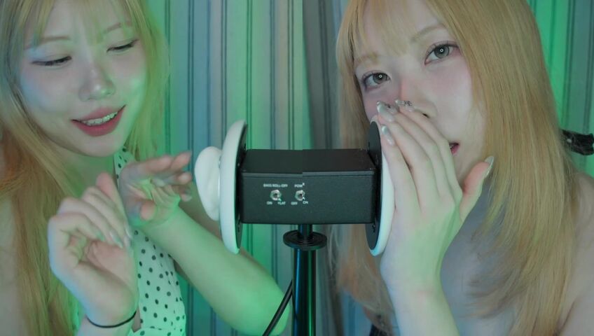 DOOBOO ASMR - 26 Feb 2026 -ASMR Twins Tease the 3DIO Microphone! (No Talking, Ear Licking, Kisses) (Patreon)
