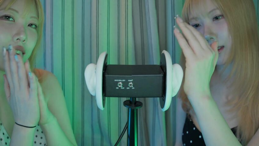 DOOBOO ASMR - 26 Feb 2026 -ASMR Twins Tease the 3DIO Microphone! (No Talking, Ear Licking, Kisses) (Patreon)
