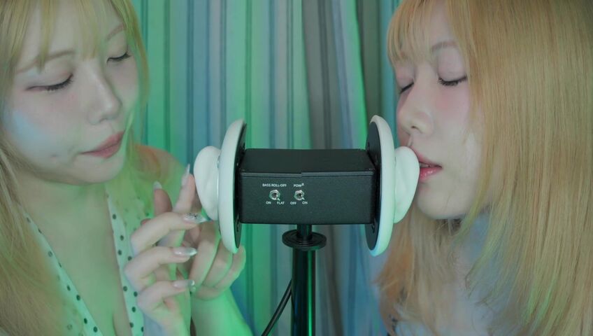 DOOBOO ASMR - 26 Feb 2026 -ASMR Twins Tease the 3DIO Microphone! (No Talking, Ear Licking, Kisses) (Patreon)