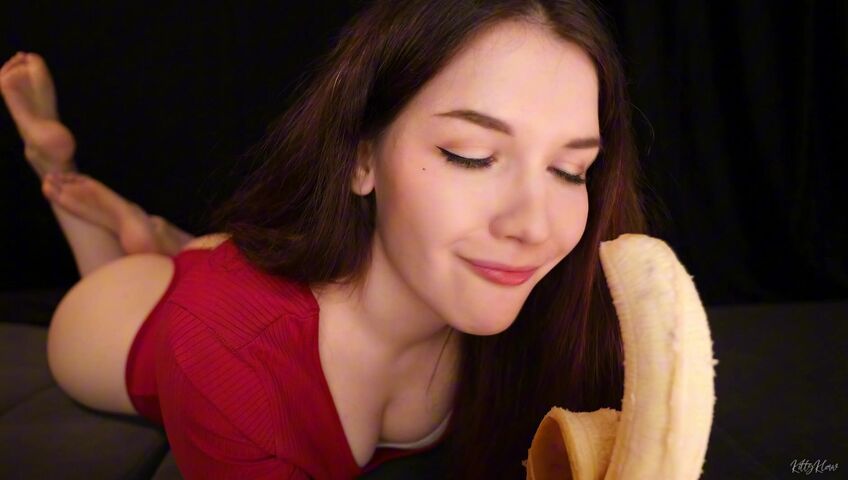 KittyKlaw ASMR - 27 Feb 2026 - Banana Sucking & Eating | Kissing & Mouth Sound | Boosty Leaked