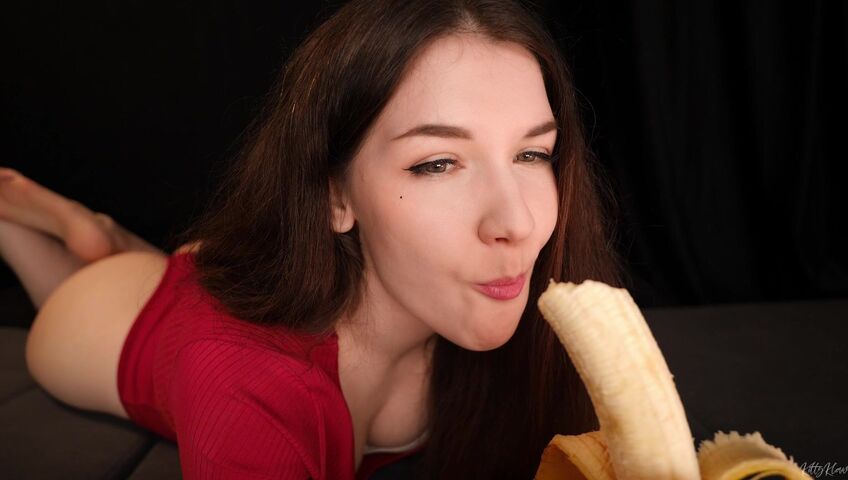 KittyKlaw ASMR - 27 Feb 2026 - Banana Sucking & Eating | Kissing & Mouth Sound | Boosty Leaked
