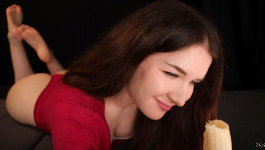 KittyKlaw ASMR - 27 Feb 2026 - Banana Sucking & Eating | Kissing & Mouth Sound | Boosty Leaked