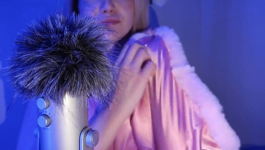 Jinx ASMR - Fabric & Tapping Sounds