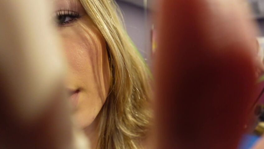 Sabrina Vaz - ASMR NAKED Skin Treatment​