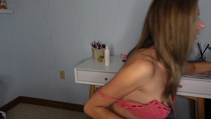 Sabrina Vaz - ASMR I want to touch you BADLY