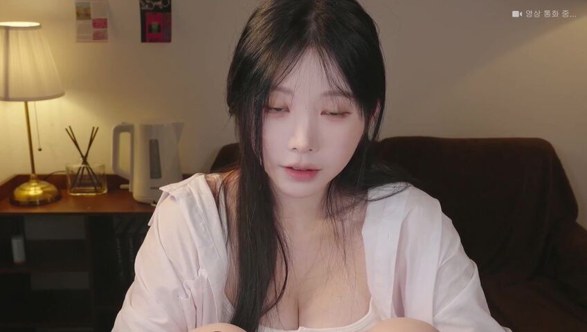 ASMR Yoon Ying - 1 March 2026 - Real Voice Call 2 | 마라맛 영통 어떤뎅???? (후시 없음)