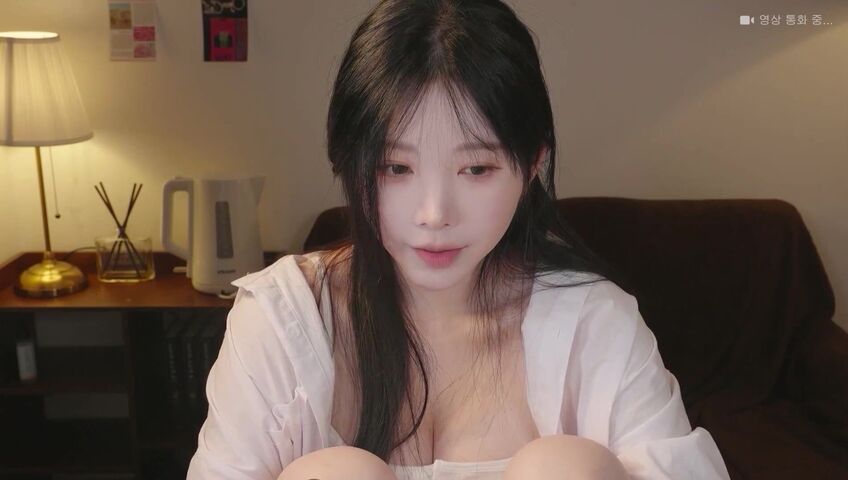 ASMR Yoon Ying - 1 March 2026 - Real Voice Call 2 | 마라맛 영통 어떤뎅???? (후시 없음)