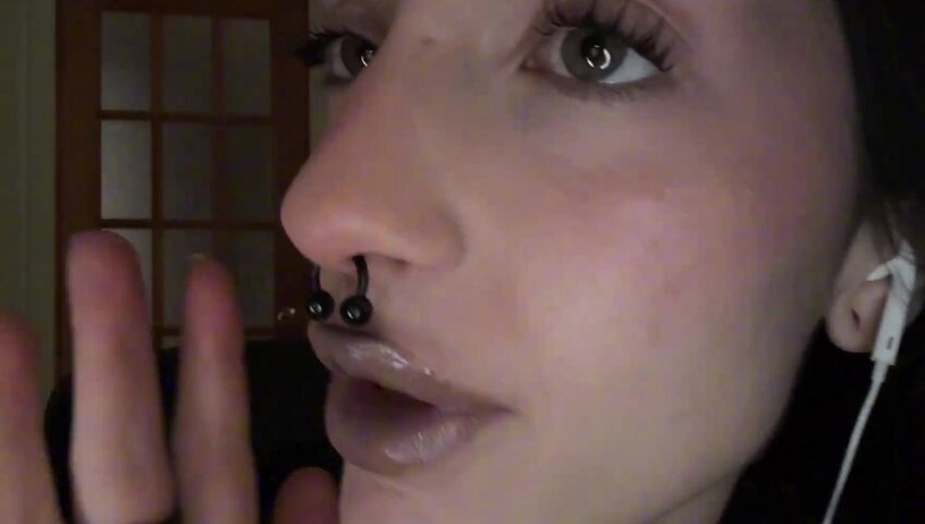 SleepGirlASMR - 50 Kisses (French Countdown) w⧸ Hand Movements, Mouth Sounds