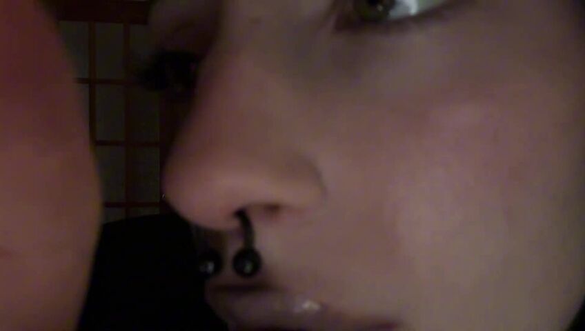 SleepGirlASMR - 50 Kisses (French Countdown) w⧸ Hand Movements, Mouth Sounds