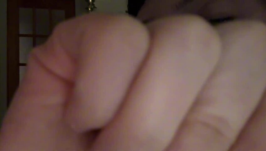 SleepGirlASMR - 50 Kisses (French Countdown) w⧸ Hand Movements, Mouth Sounds