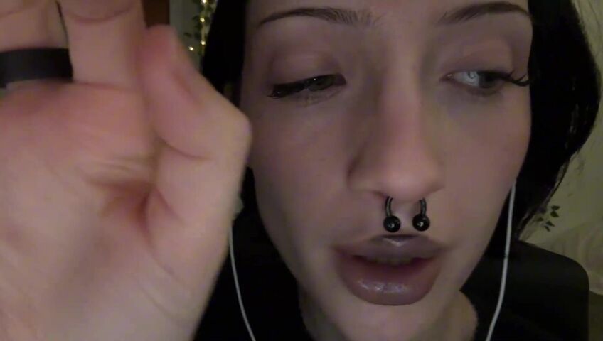 SleepGirlASMR - 50 Kisses (French Countdown) w⧸ Hand Movements, Mouth Sounds