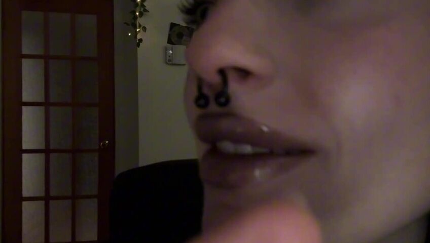 SleepGirlASMR - 50 Kisses (French Countdown) w⧸ Hand Movements, Mouth Sounds