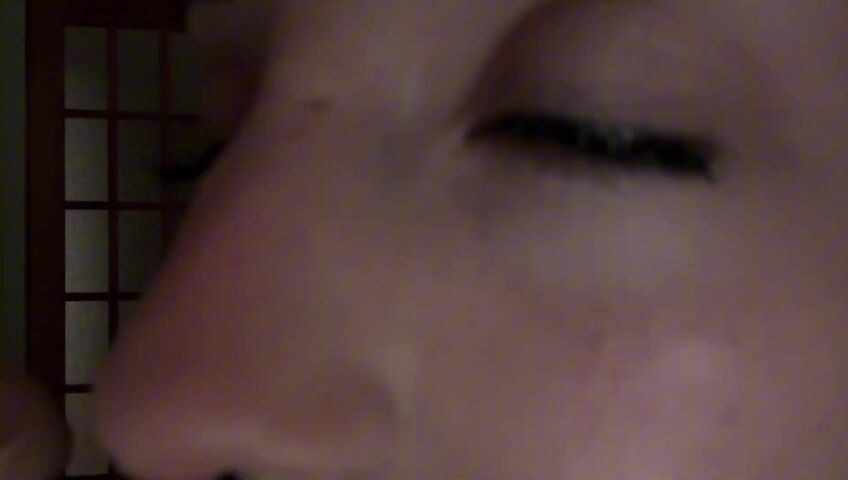 SleepGirlASMR - 50 Kisses (French Countdown) w⧸ Hand Movements, Mouth Sounds