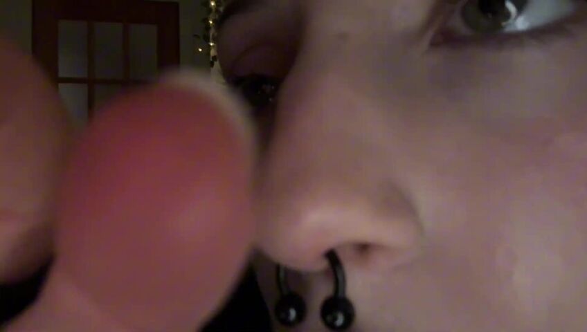 SleepGirlASMR - 50 Kisses (French Countdown) w⧸ Hand Movements, Mouth Sounds