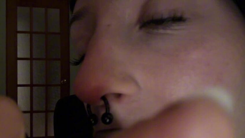 SleepGirlASMR - 50 Kisses (French Countdown) w⧸ Hand Movements, Mouth Sounds