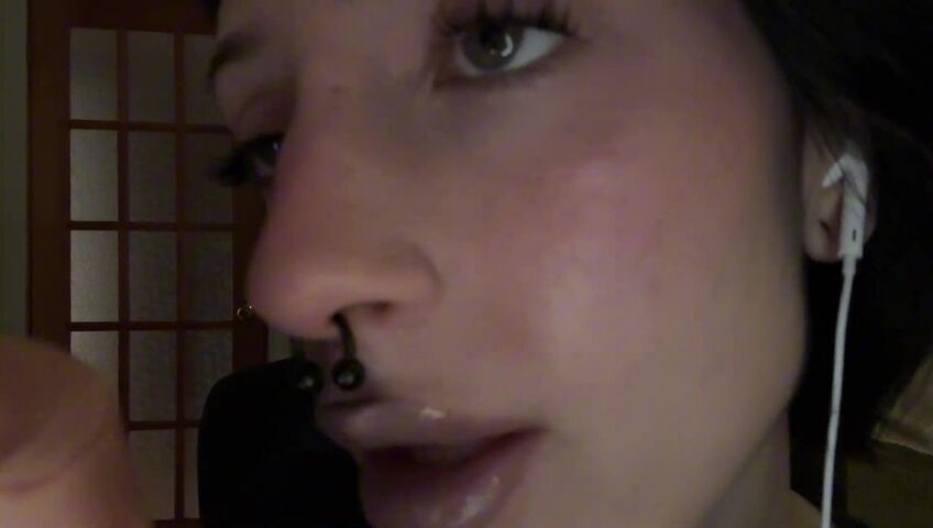 SleepGirlASMR - 50 Kisses (French Countdown) w⧸ Hand Movements, Mouth Sounds