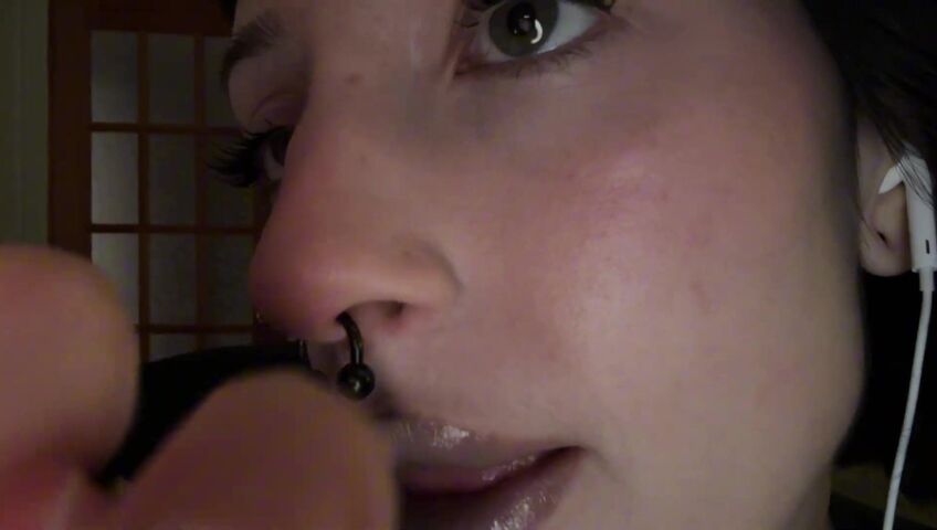 SleepGirlASMR - 50 Kisses (French Countdown) w⧸ Hand Movements, Mouth Sounds