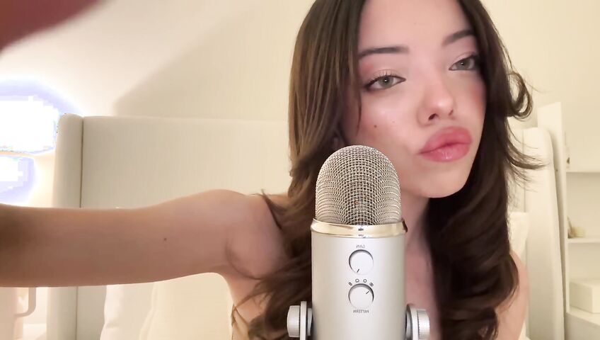Kaitlynn Rhenea ASMR - Goodnight kisses because she loves you (part 1)
