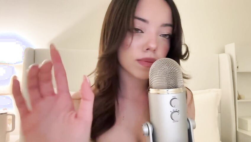 Kaitlynn Rhenea ASMR - Goodnight kisses because she loves you (part 1)
