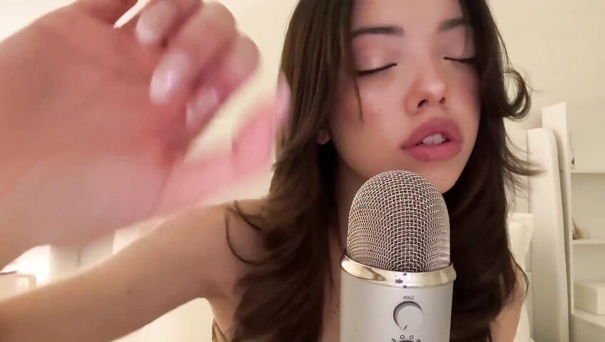Kaitlynn Rhenea ASMR - Goodnight kisses because she loves you (part 1)