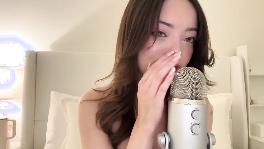 Kaitlynn Rhenea ASMR - Goodnight kisses because she loves you (part 1)