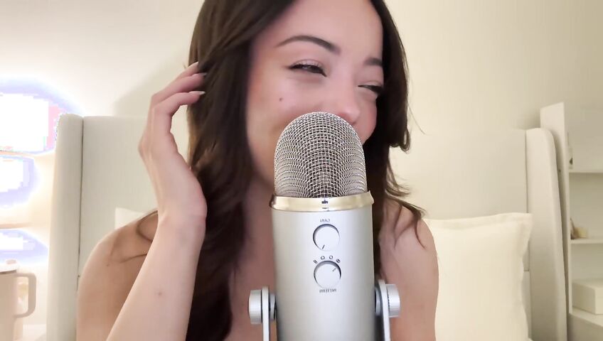 Kaitlynn Rhenea ASMR - Goodnight kisses because she loves you (part 1)