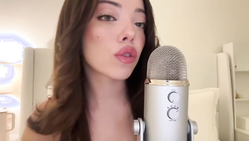 Kaitlynn Rhenea ASMR - Goodnight kisses because she loves you (part 1)