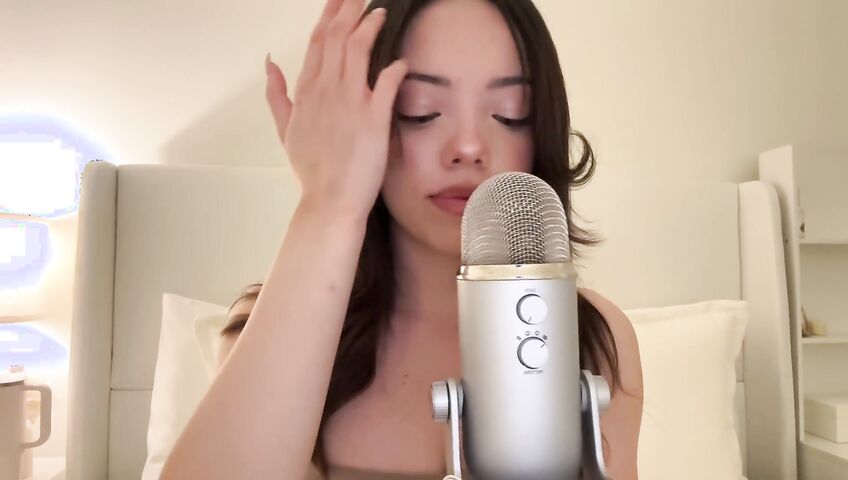 Kaitlynn Rhenea ASMR - Goodnight kisses because she loves you (part 1)