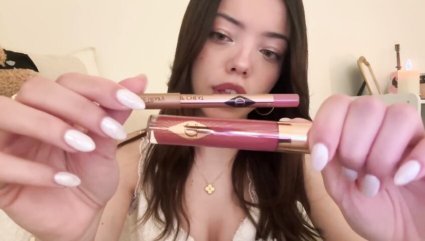 Kaitlynn Rhenea ASMR - Goodnight kisses because she loves you (part 2)