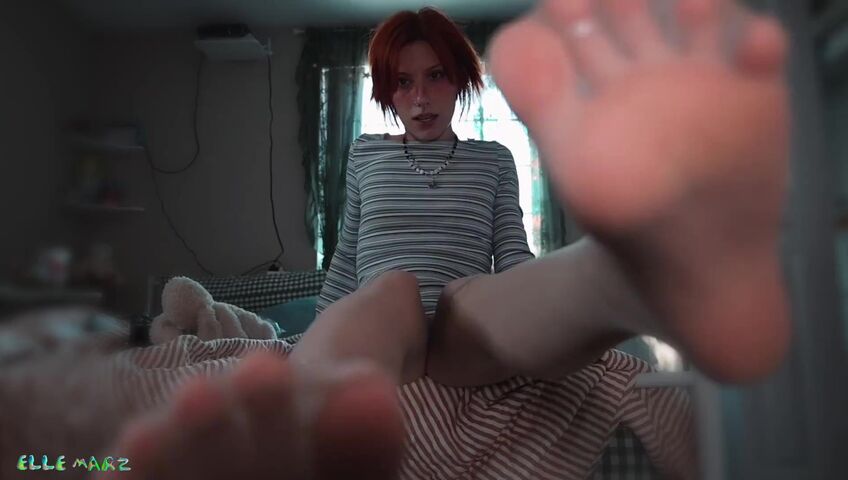 Elle Marz - Stepmom Feet Feminization